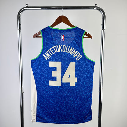 NBA Milwaukee Bucks 24