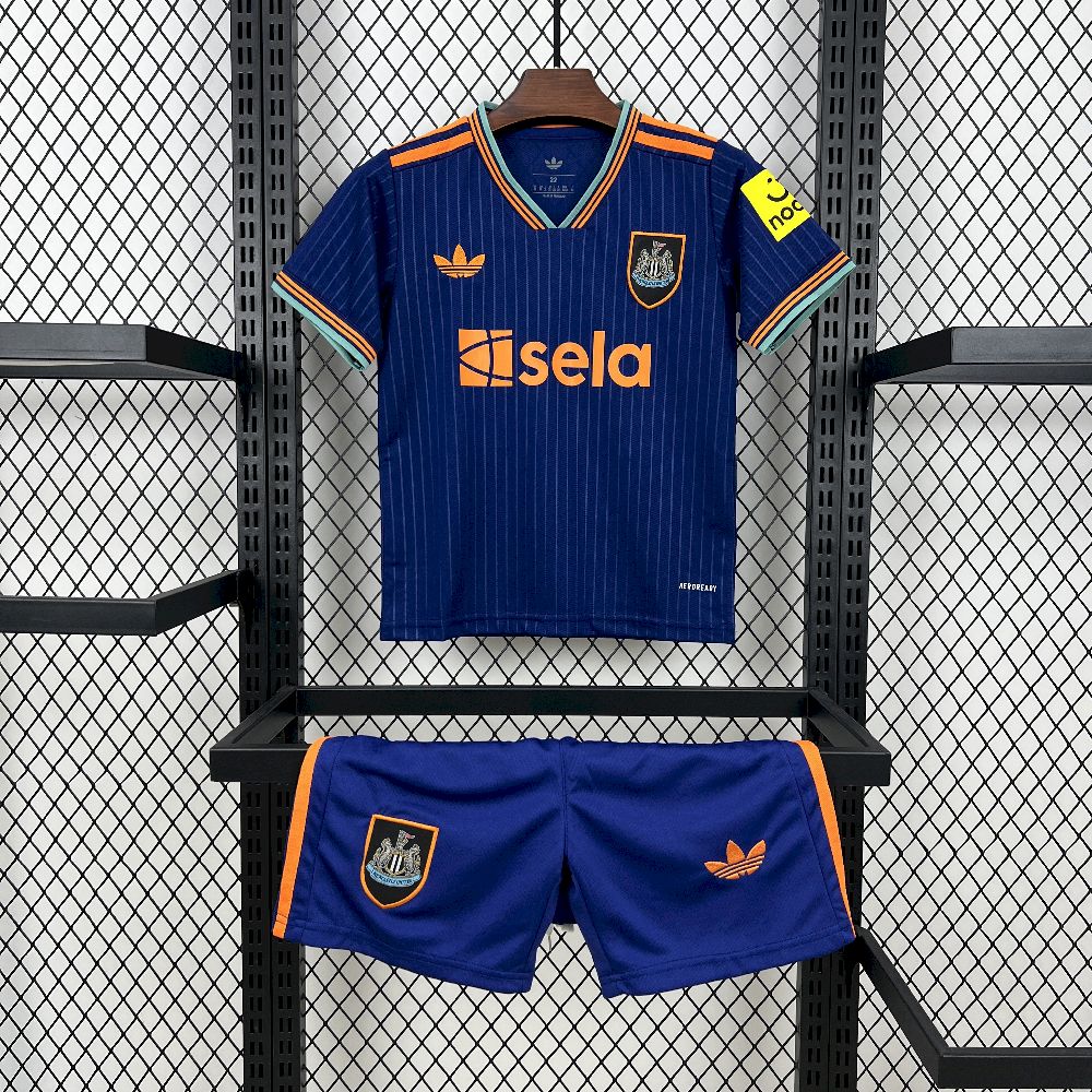Kit Enfant Newcastle  2025 2026