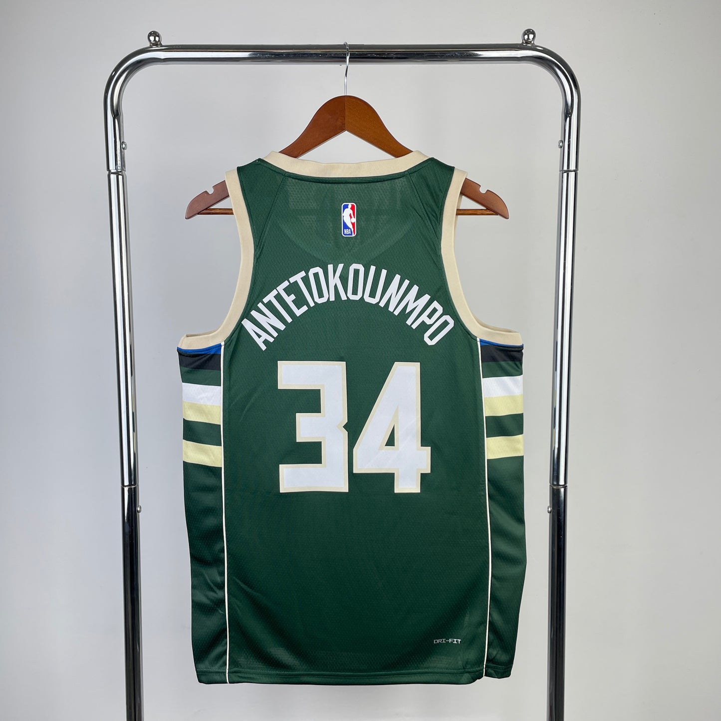 NBA Milwaukee Bucks 23
