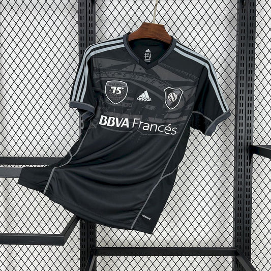 River Plater maillot foot 70ème anniversaire 2013 2014 retro